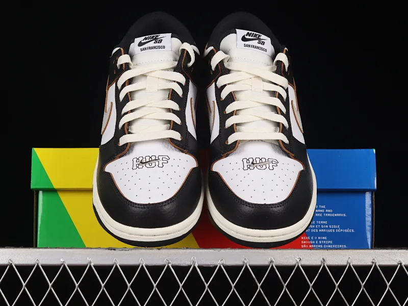 All Categories Nk SB Dunk Series Nk SB Dunk Low Low-top sneakers M version pure original HUF x Nk SB Dunk Low "San Francisco" Black and white panda joint model SB low-top sports and leisure sneakers FD8775-001